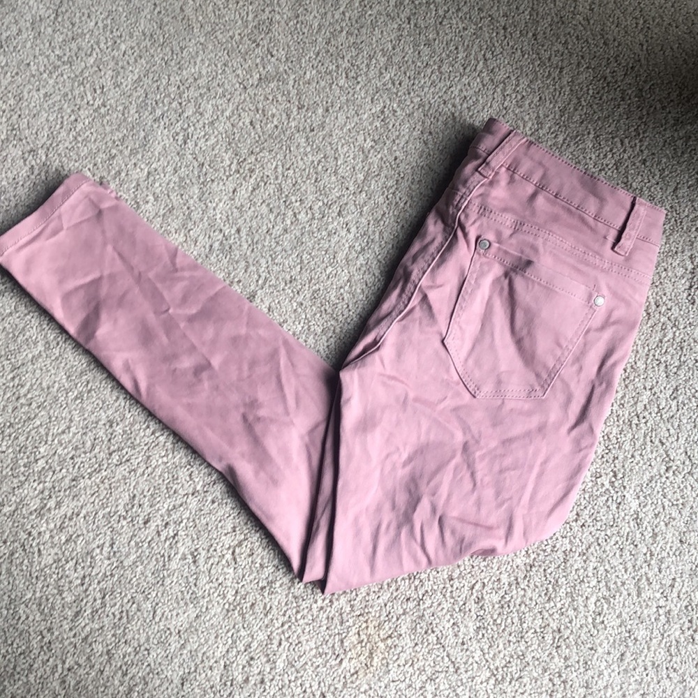 *LAST CHANCE, DONATING JANUARY 1. *BLUE ASPHALT DUSTY PINK SKINNY JEANS - Picture 3 of 3